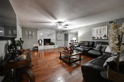 3262 Camelot Drive, Dallas TX 75229 - Photo 2