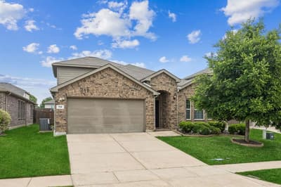 709 Cheyenne Drive, Aubrey TX 76227