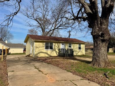301 Fairview, Pittsburg TX 75686