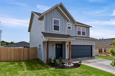 702 Perkins Court, Granbury TX 76048 - Photo 3