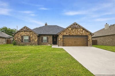 940 Elk Ridge Drive, Stephenville TX 76401