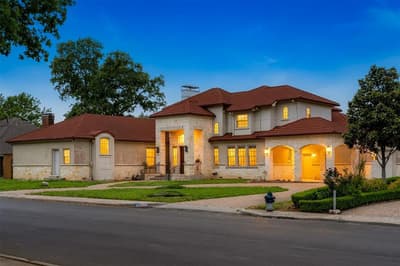 1513 Canyon Oaks Drive, Irving TX 75061