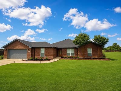 8424 Marianna Way, Alvarado TX 76009 - Photo 2