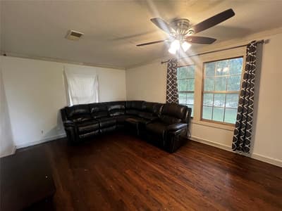 319 Ridgecrest Court, Azle TX 76020 - Photo 5
