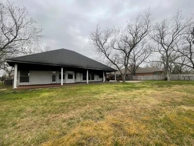9302 S Longwood Drive, Granbury TX 76049 - Photo 3