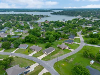 1311 E Apache Trail, Granbury TX 76048 - Photo 3
