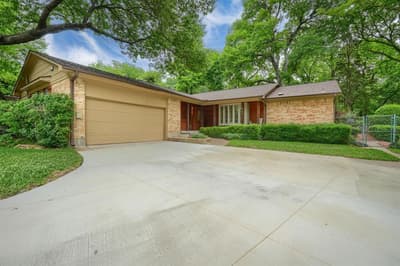 8226 Hunnicut Road, Dallas TX 75228