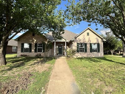 2700 Boyd Street, Ennis TX 75119