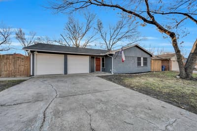 512 Virginia Avenue, Waxahachie TX 75165