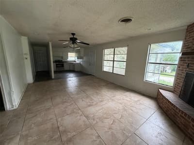2604 Pinoak Street, Granbury TX 76048 - Photo 4
