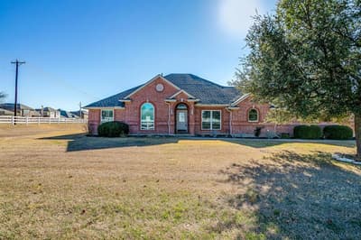 801 Creek Hollow Lane, Fort Worth TX 76131 - Photo 3