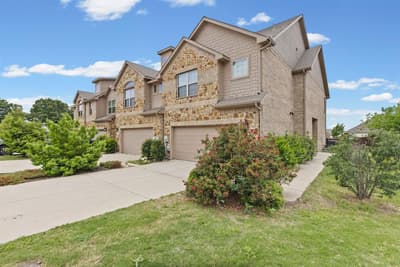 6817 Jade Drive, Greenville TX 75402 - Photo 2