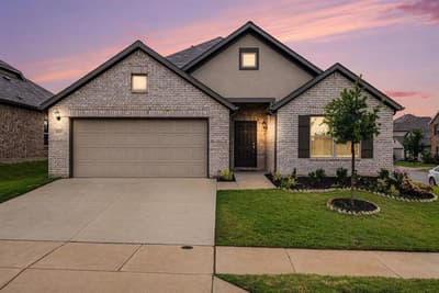157 Greenback Trail, Fort Worth TX 76131