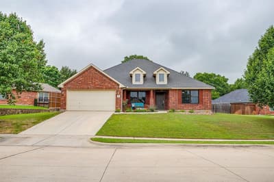 2720 Pinnacle Drive, Burleson TX 76028 - Photo 2