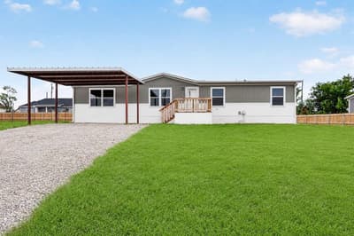 215 Overland Trail, Bridgeport TX 76426