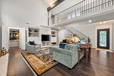 907 Loch Lomond Drive, Arlington TX 76012 - Photo 5