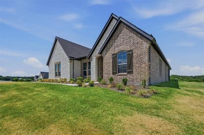 421 Texas Sage Trail, Weatherford TX 76085 - Photo 3
