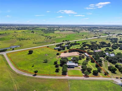 1010 Chapman Road, Crawford TX 76638 - Photo 2