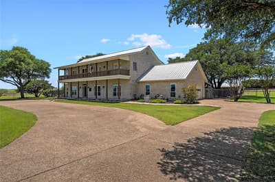 1010 Chapman Road, Crawford TX 76638 - Photo 4