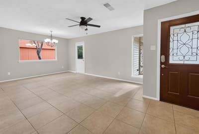 562 Kent Drive, Lewisville TX 75067 - Photo 2