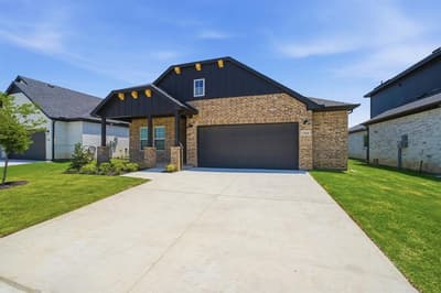 7501 Poplar Drive, Denton TX 76226 - Photo 2