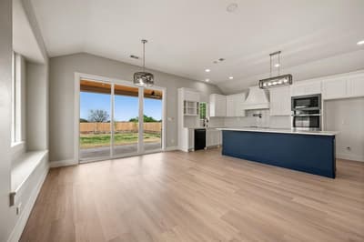 806 N Avenue E, Springtown TX 76082 - Photo 4