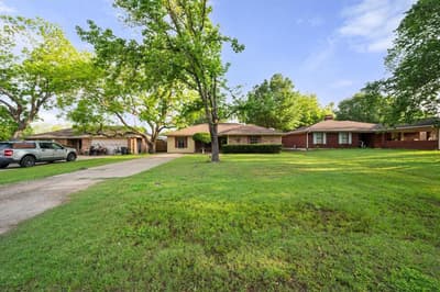 200 W Garrity Street, Corsicana TX 75110