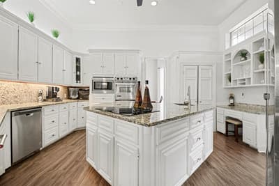 5205 Vicksburg Drive, Arlington TX 76017 - Photo 5