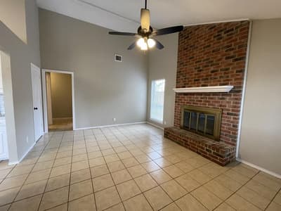 4104 GREEN ACRES Circle, Arlington TX 76017 - Photo 3