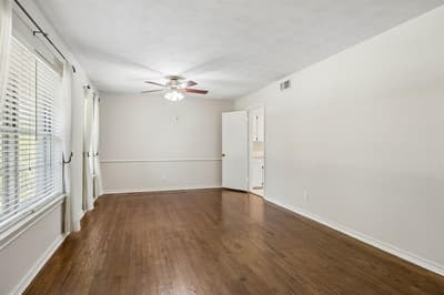 10639 Longmeadow Drive, Dallas TX 75238 - Photo 3