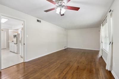 10639 Longmeadow Drive, Dallas TX 75238 - Photo 5