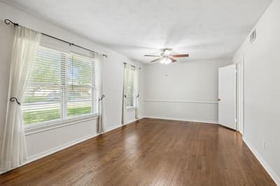 10639 Longmeadow Drive, Dallas TX 75238 - Photo 4