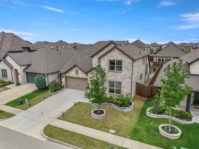 1913 Braided Mane Avenue, Aubrey TX 76227