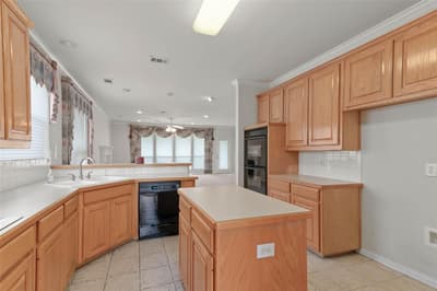 1709 Villa Court, Corinth TX 76210 - Photo 4