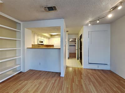 3121 Sondra Drive # 208, Fort Worth TX 76107 - Photo 4