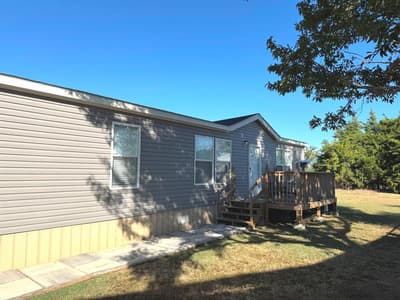 312 Candlewood Circle, Gainesville TX 76240 - Photo 2