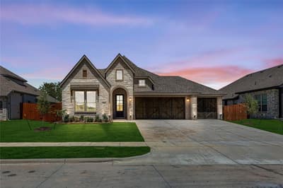 561 Red Maple Road, Waxahachie TX 75165 - Photo 2