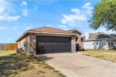 6023 Guilia Drive, Grand Prairie TX 75052 - Photo 3