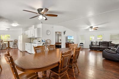 5821 Parkside Court, Granbury TX 76048 - Photo 5