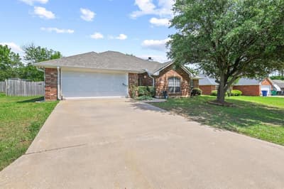 210 Bryant Street, Pottsboro TX 75076 - Photo 2