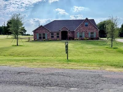 508 Lopez Drive, Sherman TX 75090 - Photo 2