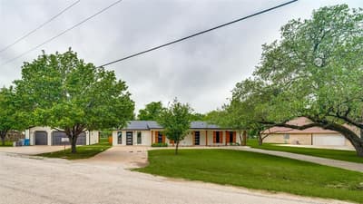 510-512 Grandview Drive, Granbury TX 76049 - Photo 2