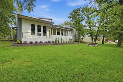 316 Comanche Drive, Lake Kiowa TX 76240 - Photo 3