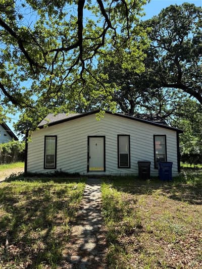 2928 Hiawatha Trail, Lake Worth TX 76135