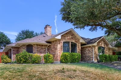 1931 Silver Creek Place, Duncanville TX 75137 - Photo 2