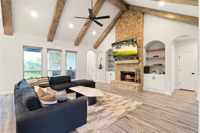 105 Clayton Crossing, Springtown TX 76082 - Photo 4