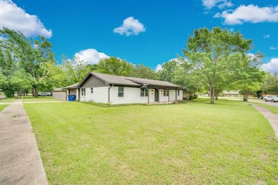1104 Williamsburg Drive, Ennis TX 75119 - Photo 2