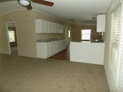 203 S Ridgeview Court, Azle TX 76020 - Photo 4