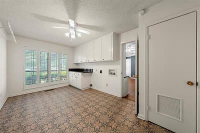 8941 Raven Drive, Woodway TX 76712 - Photo 5