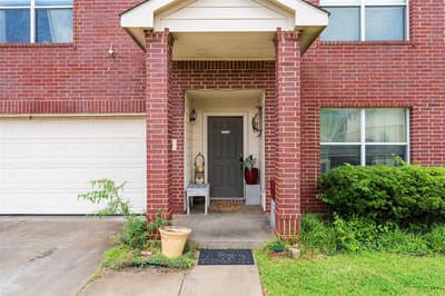 8100 Colbi Lane, Fort Worth TX 76120 - Photo 4